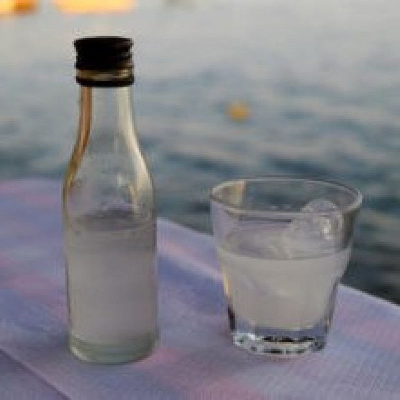 Απόσταγμα Τυρνάβου χύμα με γλυκάνισο (1Lt)